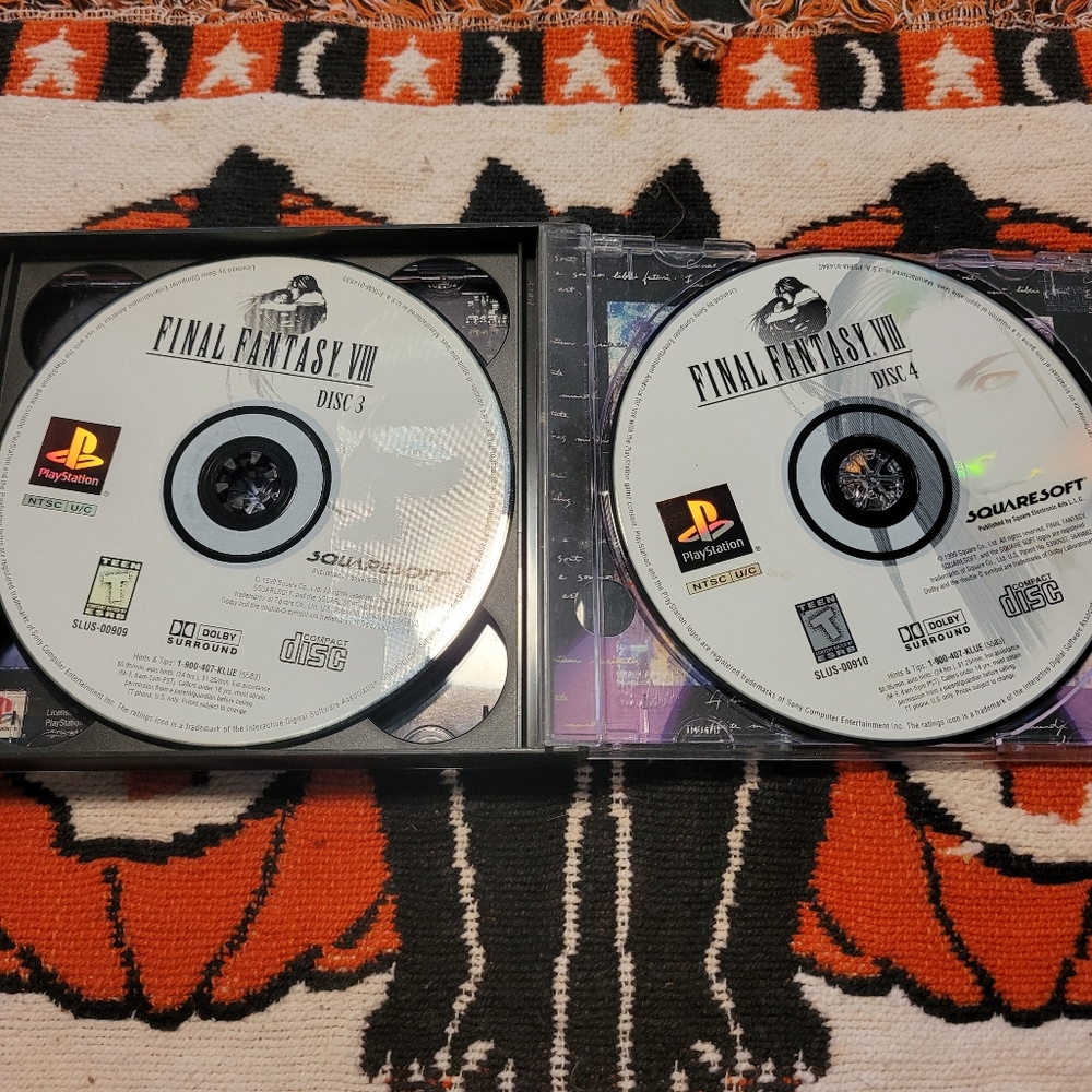 Final Fantasy 8 and 9 for PlayStation - Picture 5 of 10